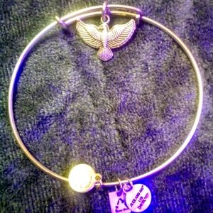 Alex and Ani RARE COLLECTIVE BRACELET of an Eagle